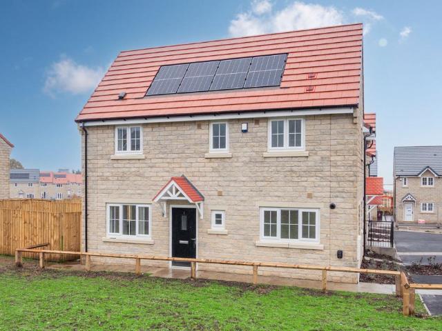 at Trinity View, 26 Buckram Road BD6 3 bed house to rent £1,245 pcm £287 pw