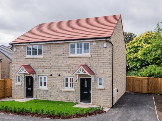 at Trinity View, 31 Ford Green Drive BD6 2 bed house to rent £1,110 pcm £256 pw