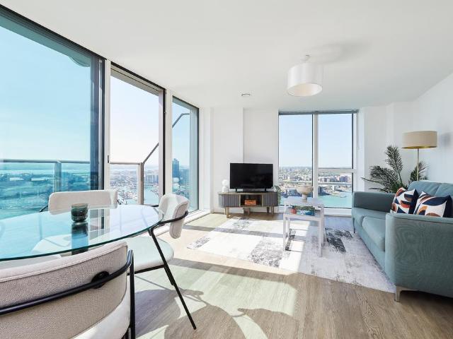 at Vantage Tower, Vantage Tower. 2 bed apartment to rent £1,725 pcm £398 pw