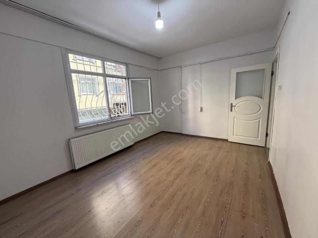 Atışalanında Geniş 3+1 Hisse Tapulu Satılık Daire