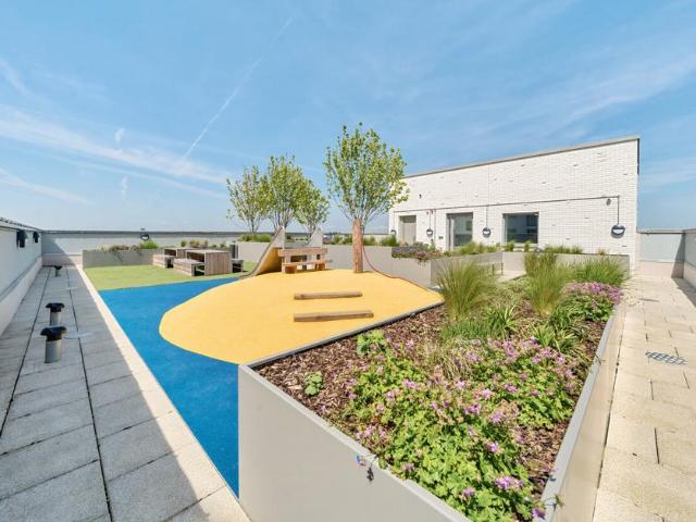at Ark Soane, 13 Zircon Court, 2. 2 bed apartment to rent £2,450 pcm £565 pw