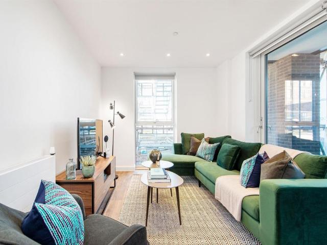 at Beam Park, 35 Beechmont House, 5. 2 bed apartment to rent £1,950 pcm £450 pw