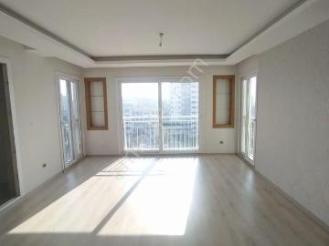Atıcı'dan Kozan Yolu Üzerinde Geniş Kombili 4+1 Kiralık Daire
