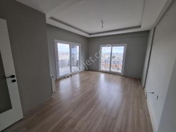 Atıcı'dan Kozan Yolu Üzerinde İskanlı Kombili 3+1 Kiralık
