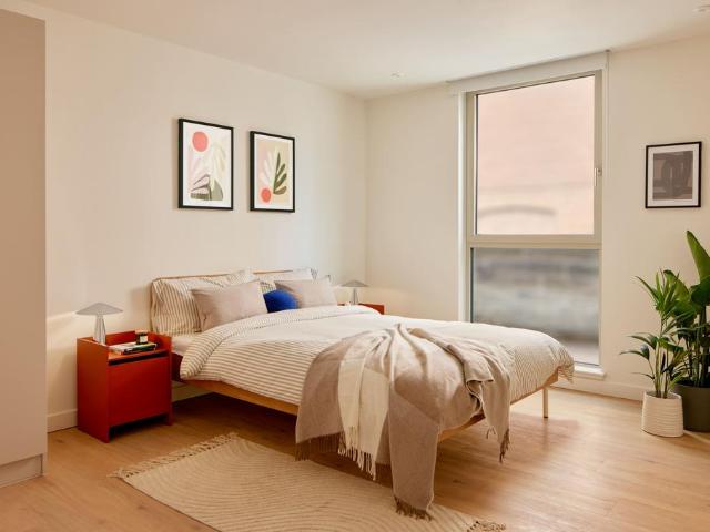 at Edinburgh, Bonnington Road Lane, 3. 1 bed flat to rent £1,410 pcm £325 pw
