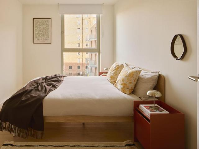 at Edinburgh, Bonnington Road Lane, 3. 3 bed flat to rent £1,915 pcm £442 pw