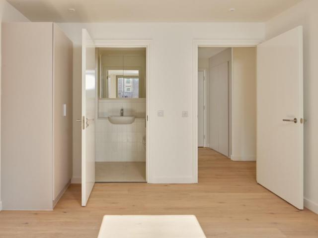 at Edinburgh, Bonnington Road Lane. 3 bed apartment to rent £1,535 pcm £354 pw