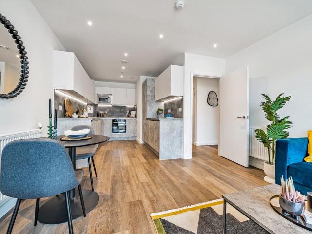 at Elements, 20 Capercaillie Court. 1 bed apartment to rent £1,675 pcm £387 pw