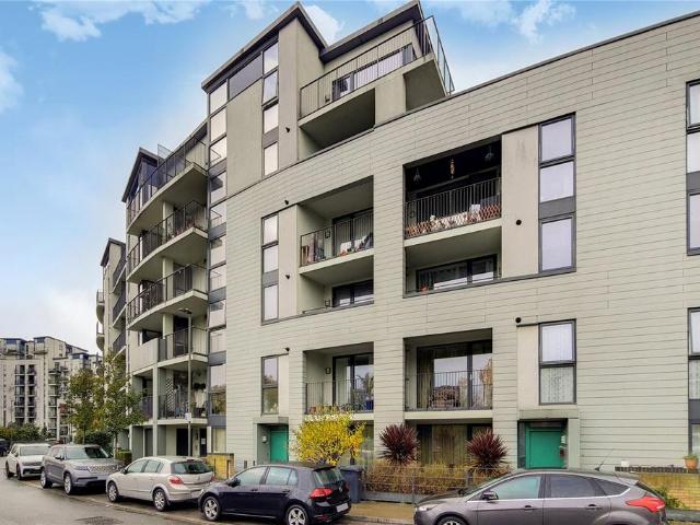 at Folio London, Flat 18, Violet. 2 bed apartment to rent £1,725 pcm £398 pw