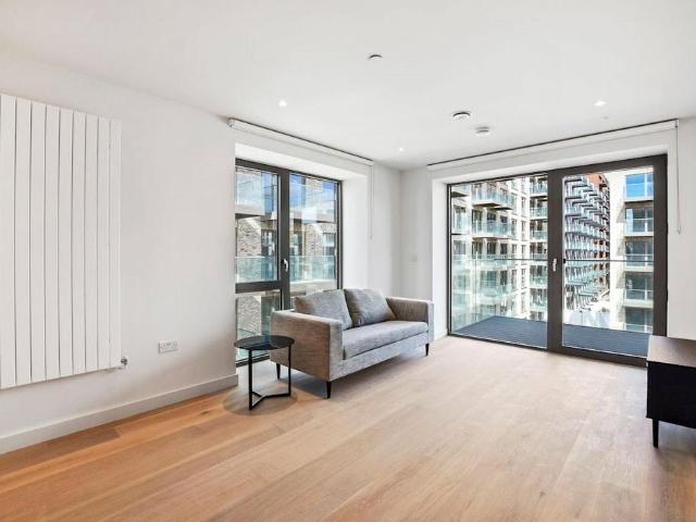 at Folio London, Flat 25, William. Studio to rent £1,775 pcm £410 pw