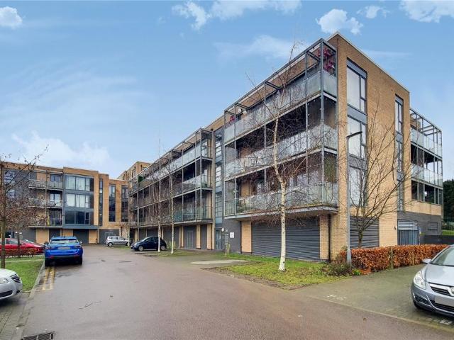 at Folio London, Flat 32. 2 bed apartment to rent £1,650 pcm £381 pw