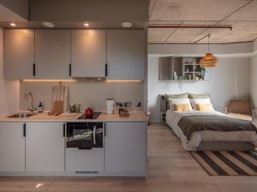 at Folk at Sunday Mills, 21 Trewint. Studio to rent £2,090 pcm £482 pw