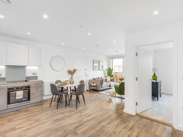 at Fresh Wharf, 20 The Halcyon, 6. 1 bed apartment to rent £1,685 pcm £389 pw