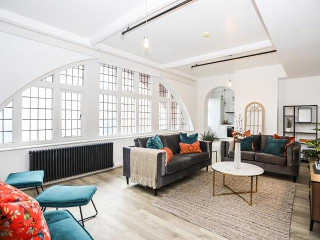 at Gilders Yard, Apartment 153. 2 bed apartment to rent £2,030 pcm £468 pw