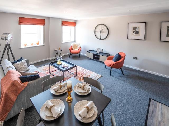 at Greyfriars, 8 Greyfriars Road CV1 2 bed apartment to rent £1,350 pcm £312 pw