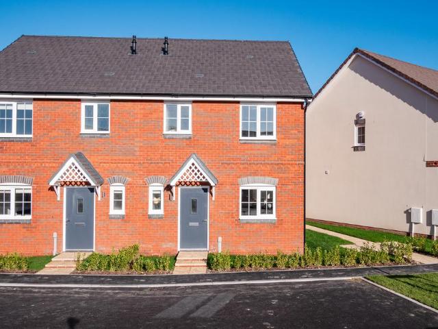 at Isleport Grove, 17 Cowslip Drive TA9 3 bed house to rent £1,425 pcm £329 pw