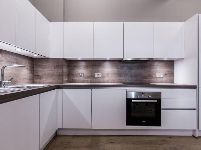 at London, McMillan House 54 56 Cheam. 1 bed flat to rent £1,600 pcm £369 pw