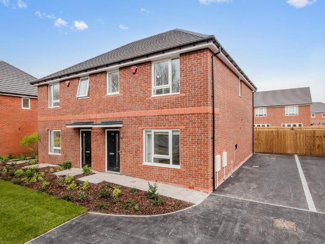 at Mellands Park, 9 Lyndon Avenue. 4 bed house to rent £1,800 pcm £415 pw