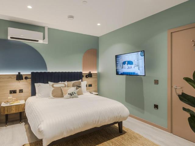 at Nationwide, Platinum House, 1. Serviced apartment to rent £2,250 pcm £519 pw