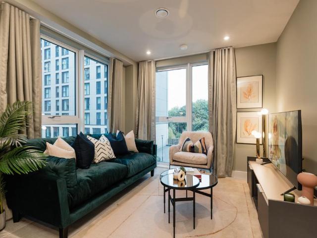 at New York Square, 1404 Rockland. 1 bed flat to rent £1,335 pcm £308 pw