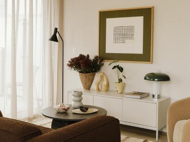 at Nine Elms, 1 Apex Avenue SW8 3 bed apartment to rent £5,100 pcm £1,177 pw