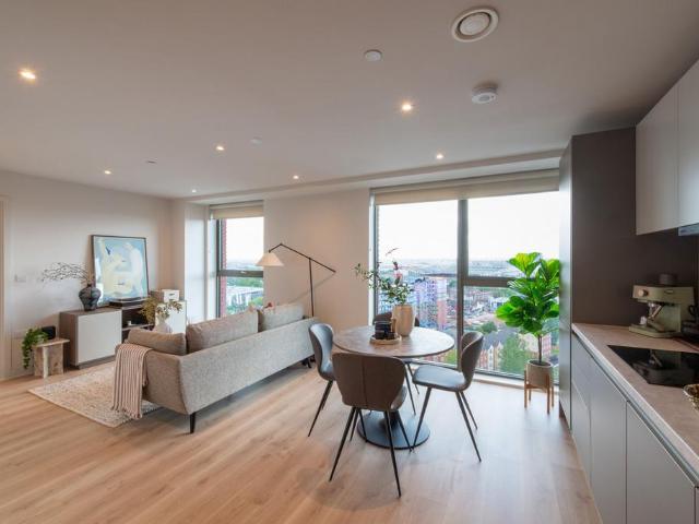at Property Sense, Apartment 0408. 2 bed apartment to rent £1,480 pcm £342 pw
