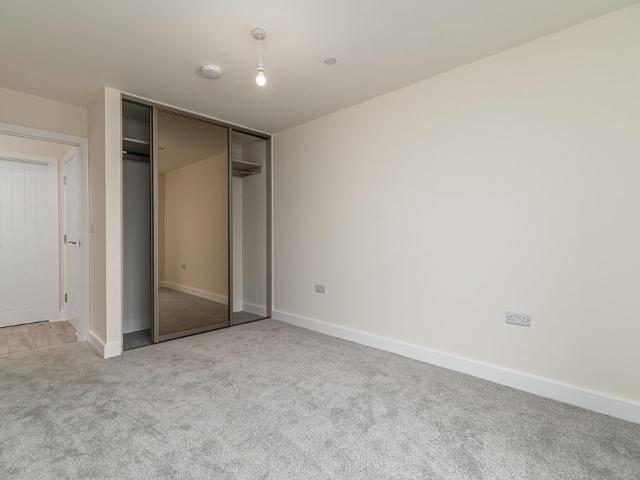 at Property Sense, Apartment 12. 2 bed apartment to rent £1,190 pcm £275 pw