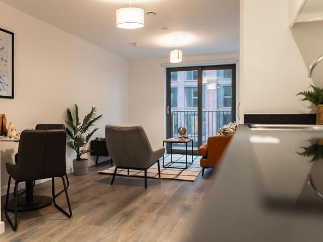 at Property Sense, Apt 1001, New. Studio to rent £915 pcm £211 pw