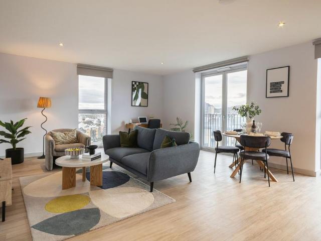 at Property Sense, Apt 82 Caulk Yard. 2 bed apartment to rent £2,280 pcm £526 pw