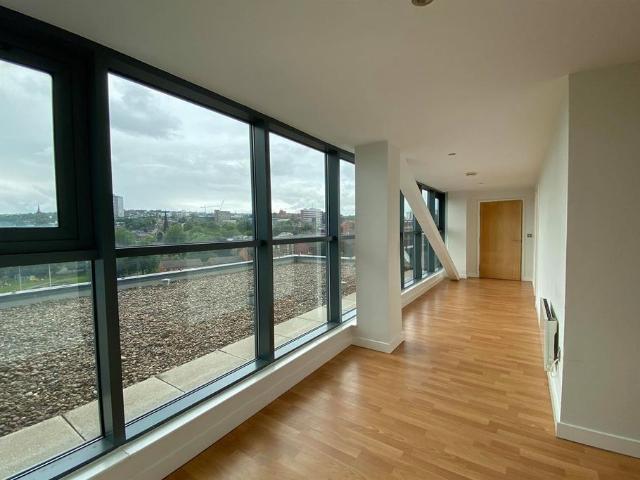 at Sheffield, 600 West One Reflect. 3 bed apartment to rent £1,487 pcm £343 pw
