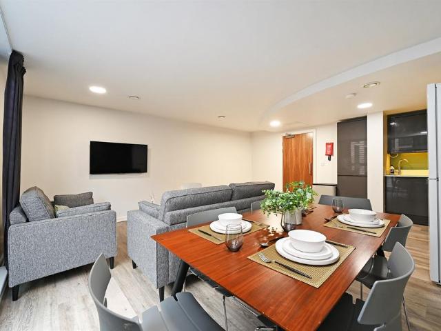 at Sheffield, Apartment G07. 4 bed apartment to rent £670 pcm £155 pw