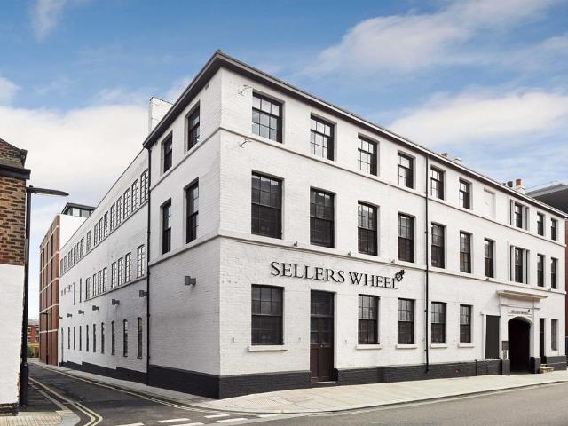 at Sheffield, Flat 1 Sellers Wheel. 1 bed property to rent £1,636 pcm £378 pw