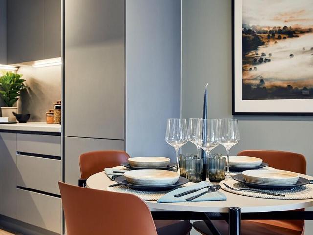 at Solasta Riverside, 20 Clyde Pl G5 2 bed apartment to rent £1,700 pcm £392 pw