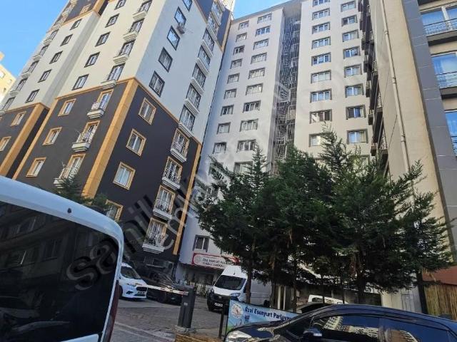 Atmaca Sitesinde Satılık 3+1 Boş Daire