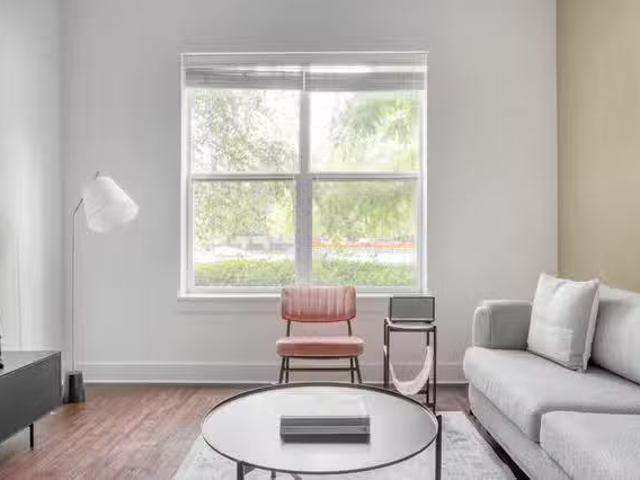 Atmark Cambridge 1, 80 Fawcett St, Cambridge Highlands 1 B.