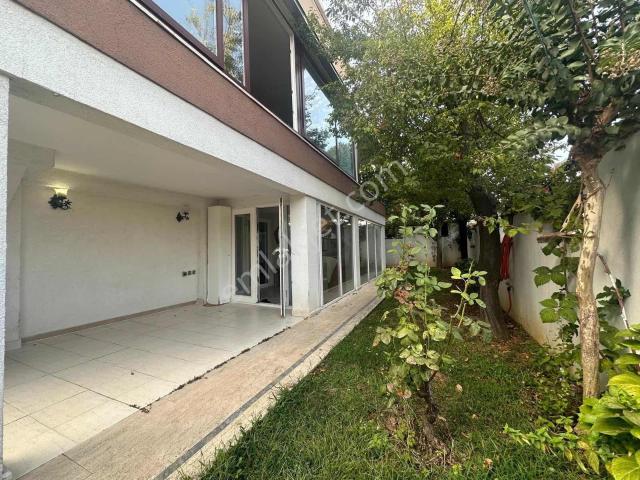 Ata2 Sitesinde Villanın 1,5+0bahçe Kullanımlı Kiralık Villa Katı