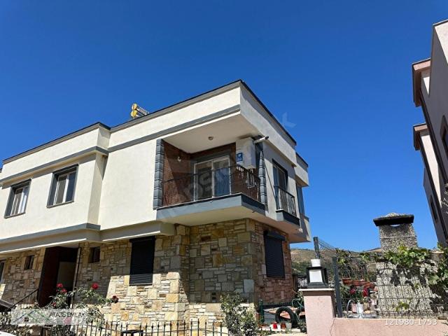 ATA35TEN YENİ FOÇA'DA SATILIK 2+1 GENİŞ TERASI OLAN 2. KAT DAİRE