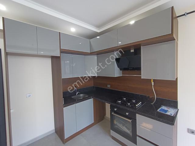 Atatepe'de File Markete Yakın Kiralık Huvuzlu Sıfır 1+1