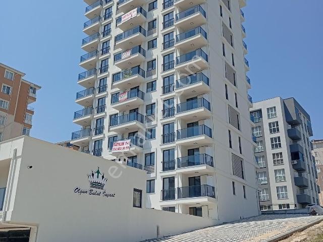 Atatürk Mah. De Satılık Arakat Lüks Sıfır 1+1 Daire