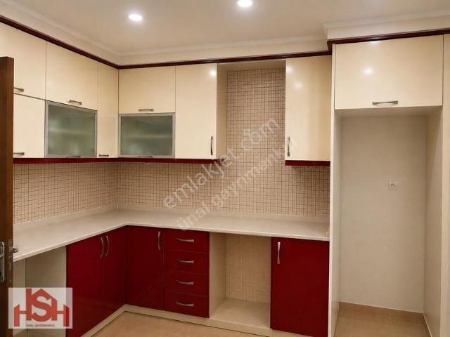 Atatürk Mah. Satılık 2+1 Daire, 120m², Merkezi Konum