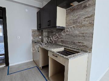Atatürk Mahallesı'nde Geniş Ferah Arakat Satılık 1+1 Daire