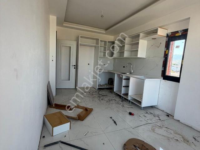 Atatürk Mahallesi 2 + 1 Stadyum Karşısı
