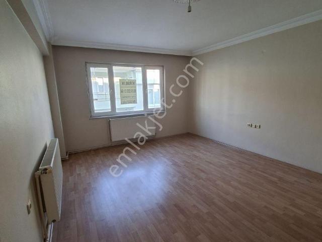 Atatürk Mahallesi Devlet Hastanesi Yakını Kiralık 2+1 Daire
