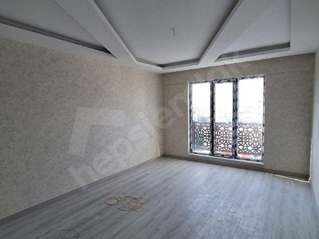 ATATÜRK MAHALLESİNDE 2+1 GENİŞ BALKONLU MANZARALI ULTRA LÜKS DAİRE