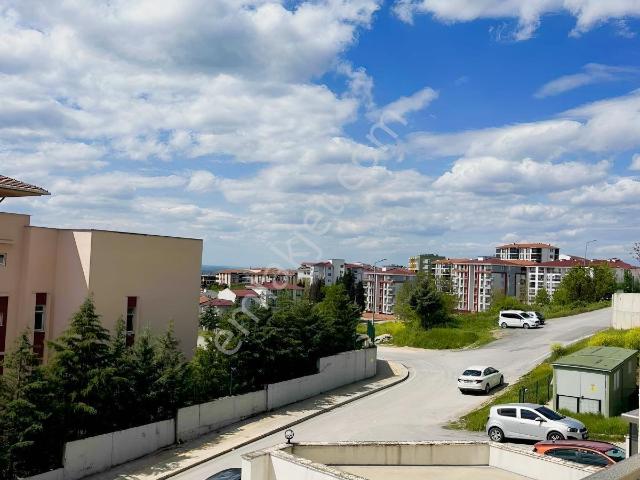 Atatürk Mahallesinde Tam Eşyalı Kiralık 1+1 Daire!