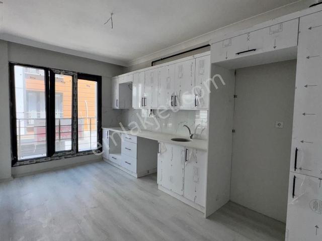 Atatürk Mahallesinde Kapalı Otoparklı Kiralık 3+1 Daire