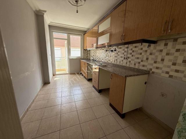 Atatürk Mahallesinde Kiralık Daire 2+1 2.kat 120.m2 Geniş Daire