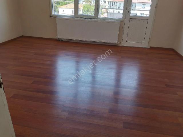 Atatürk Mahallesinde Kiralık 2+1.geniş Daire
