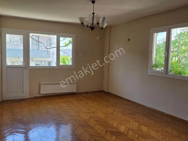 Atatürk Mahallesinde Merkezi Konumda 2+1 Kiralık Daire | 98 M²