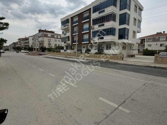 Atatürk Mahallesi'nde Satılık 3+1, 135m² Lüks Daire